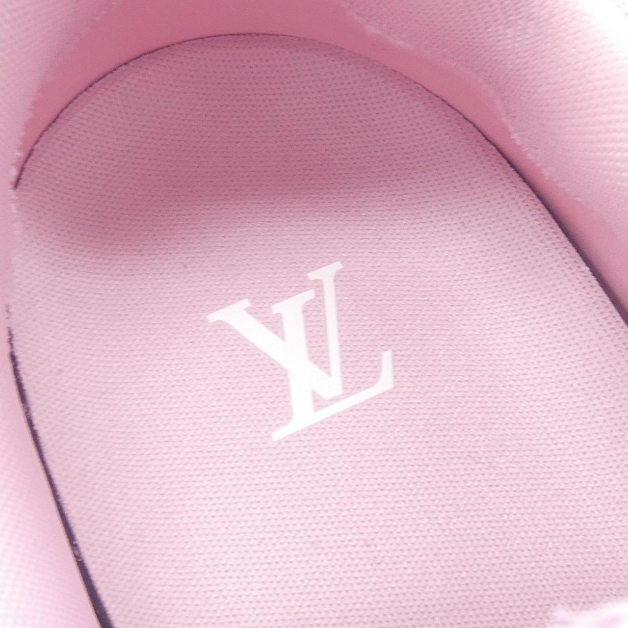 ルイヴィトン LOUIS VUITTON BTS J-HOPE LVバターソフト スニーカー