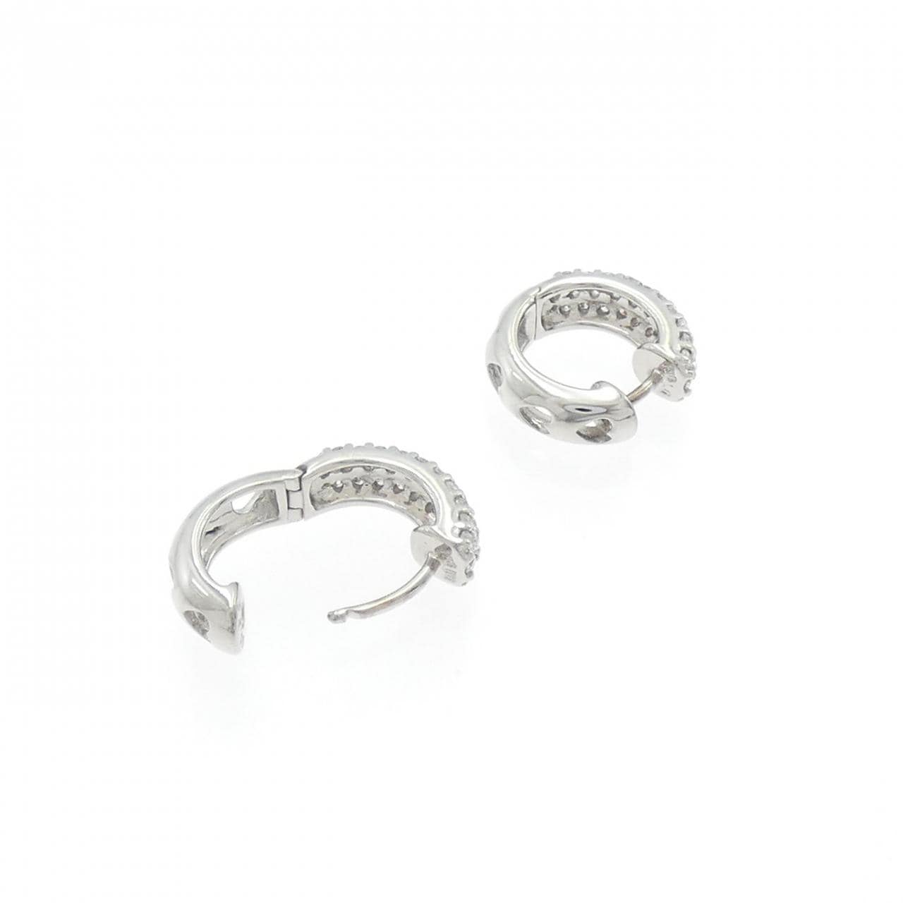 K18WG パヴェ ダイヤモンド ピアス 0.70CT