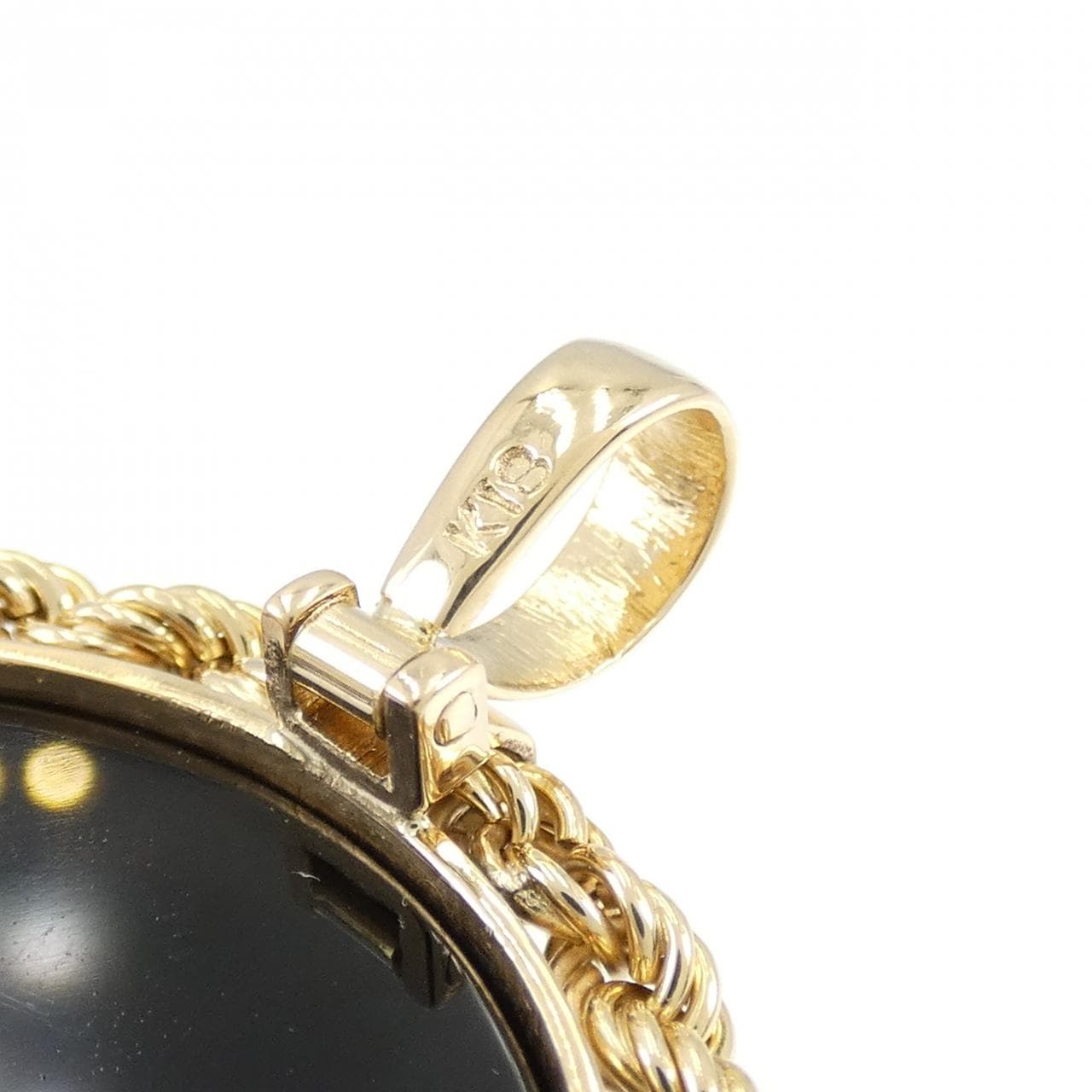 K18YG OPAL Cameo Brooch