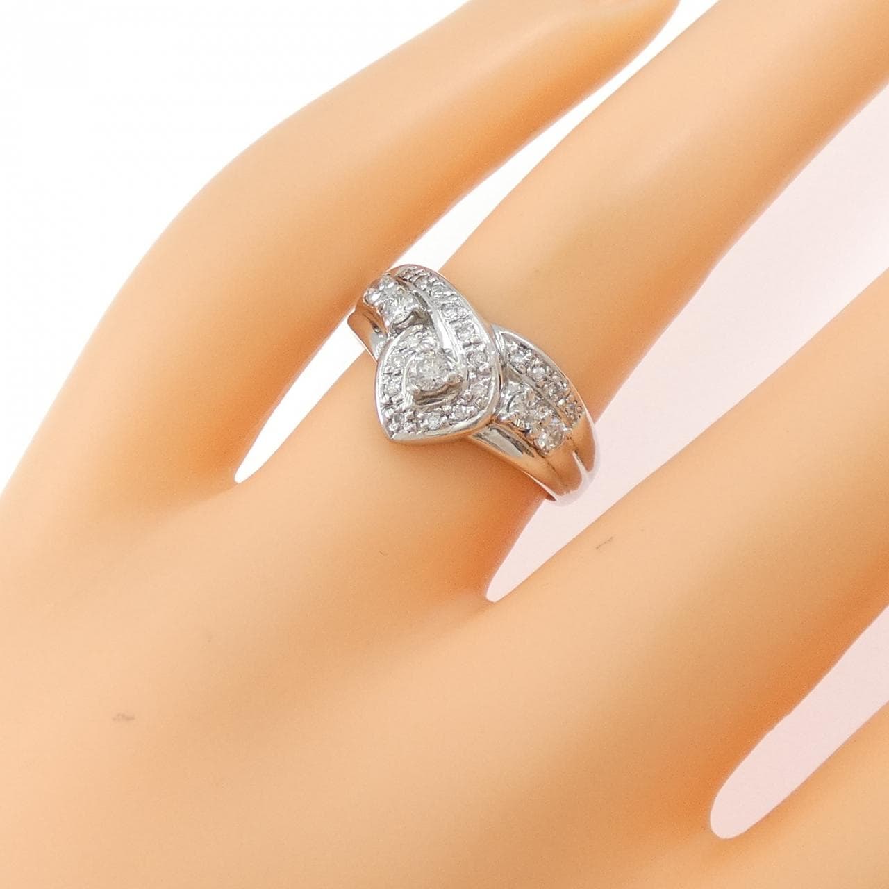 PT900 ダイヤモンド リング 0.31CT