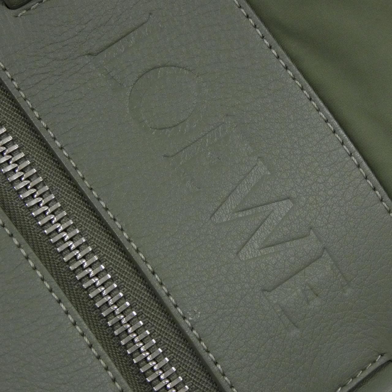 ロエベ コンバーチブル バックパック B777W36X02 リュックサック