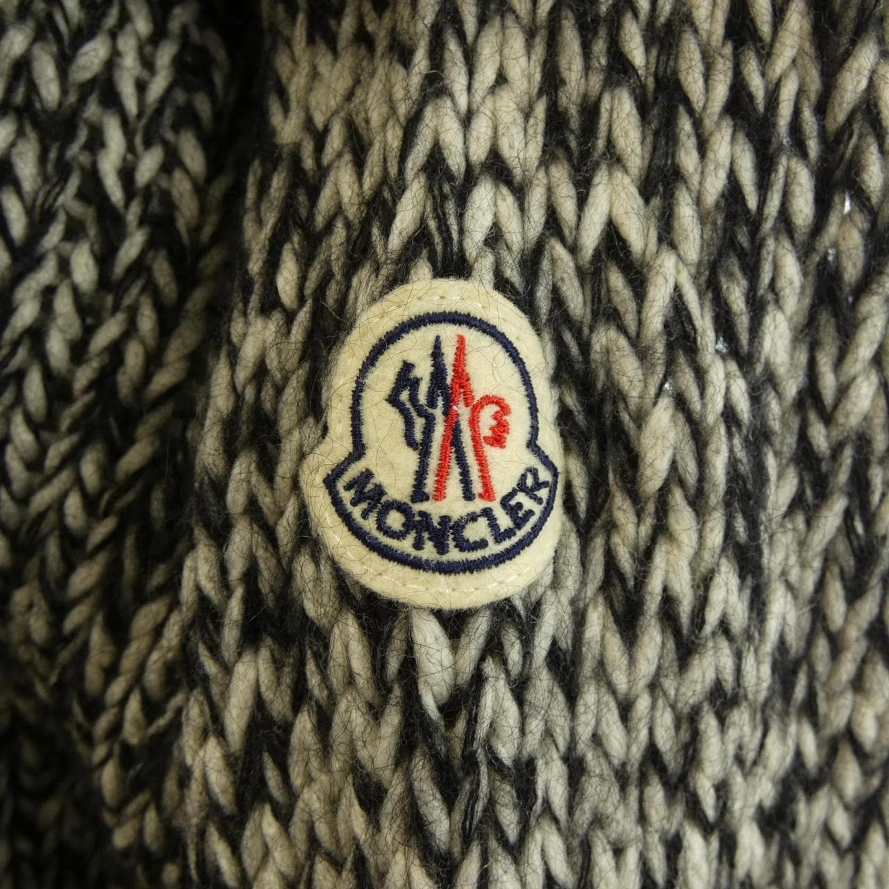 モンクレール MONCLER 20939C00018 ニット