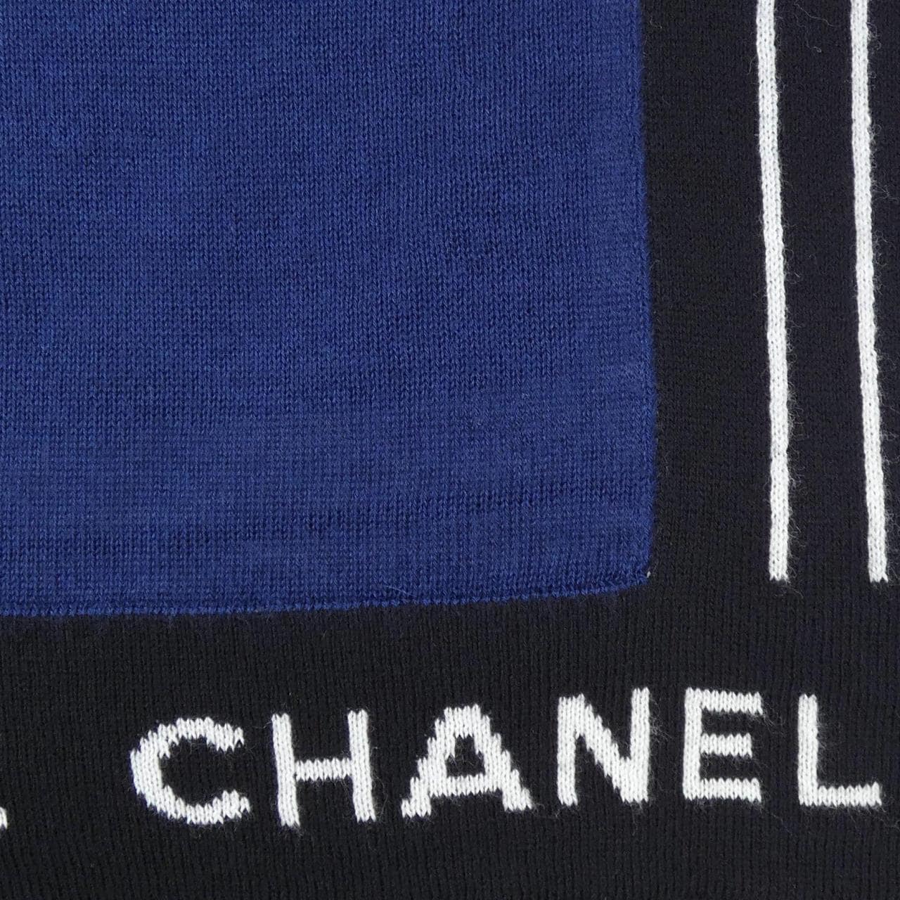 CHANEL STOLE