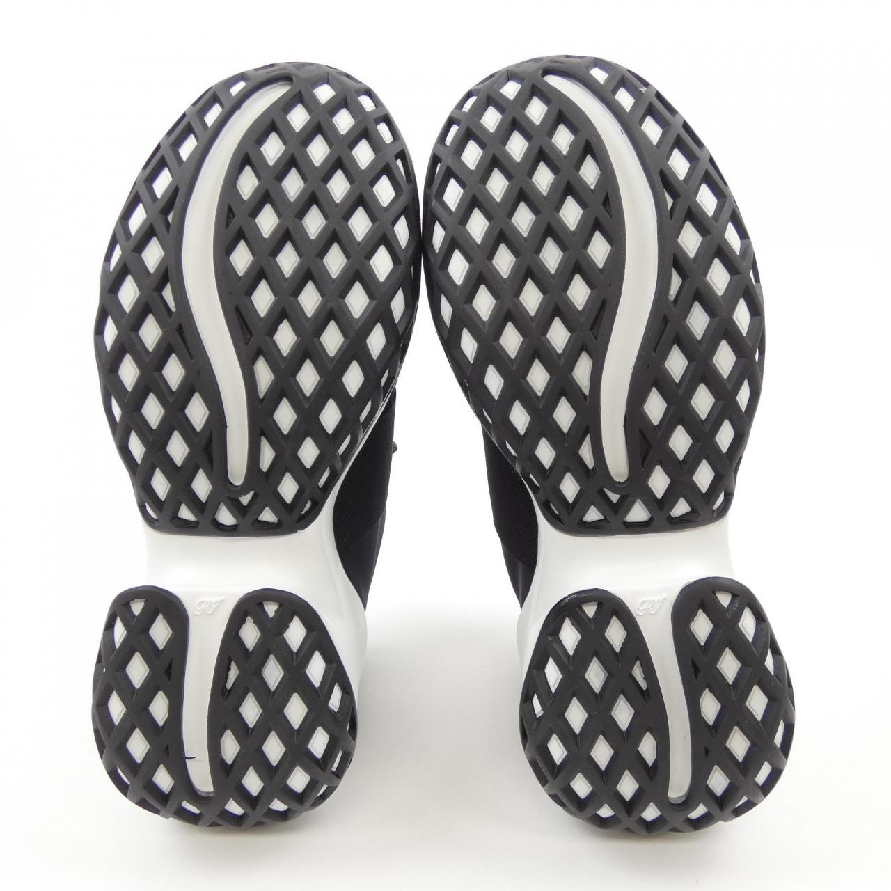 ロジェヴィヴィエ ROGER VIVIER スニーカー
