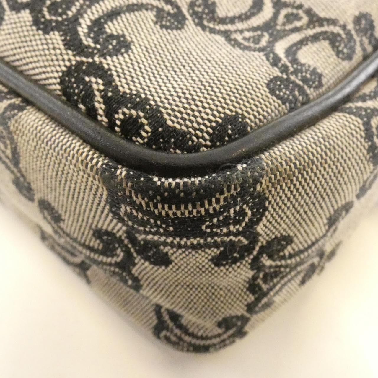 セリーヌ ショルダーバッグ