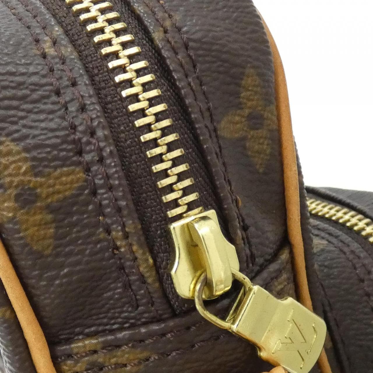 ルイヴィトン モノグラム アマゾン M45236 ショルダーバッグ