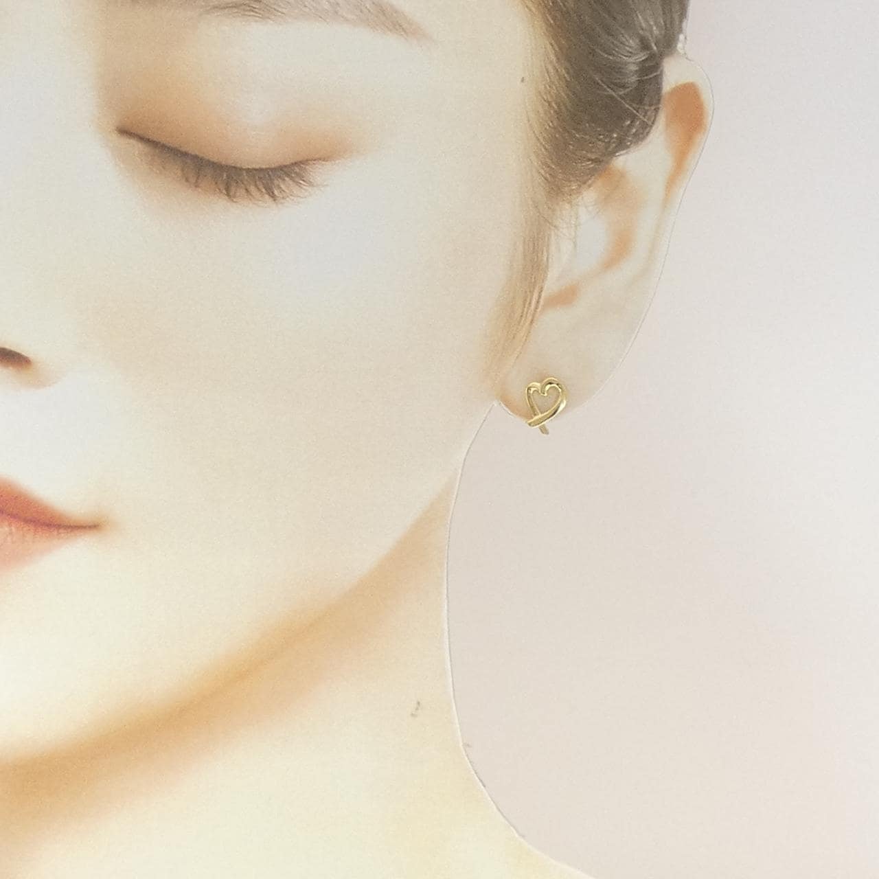 ティファニー ラビングハート ピアス