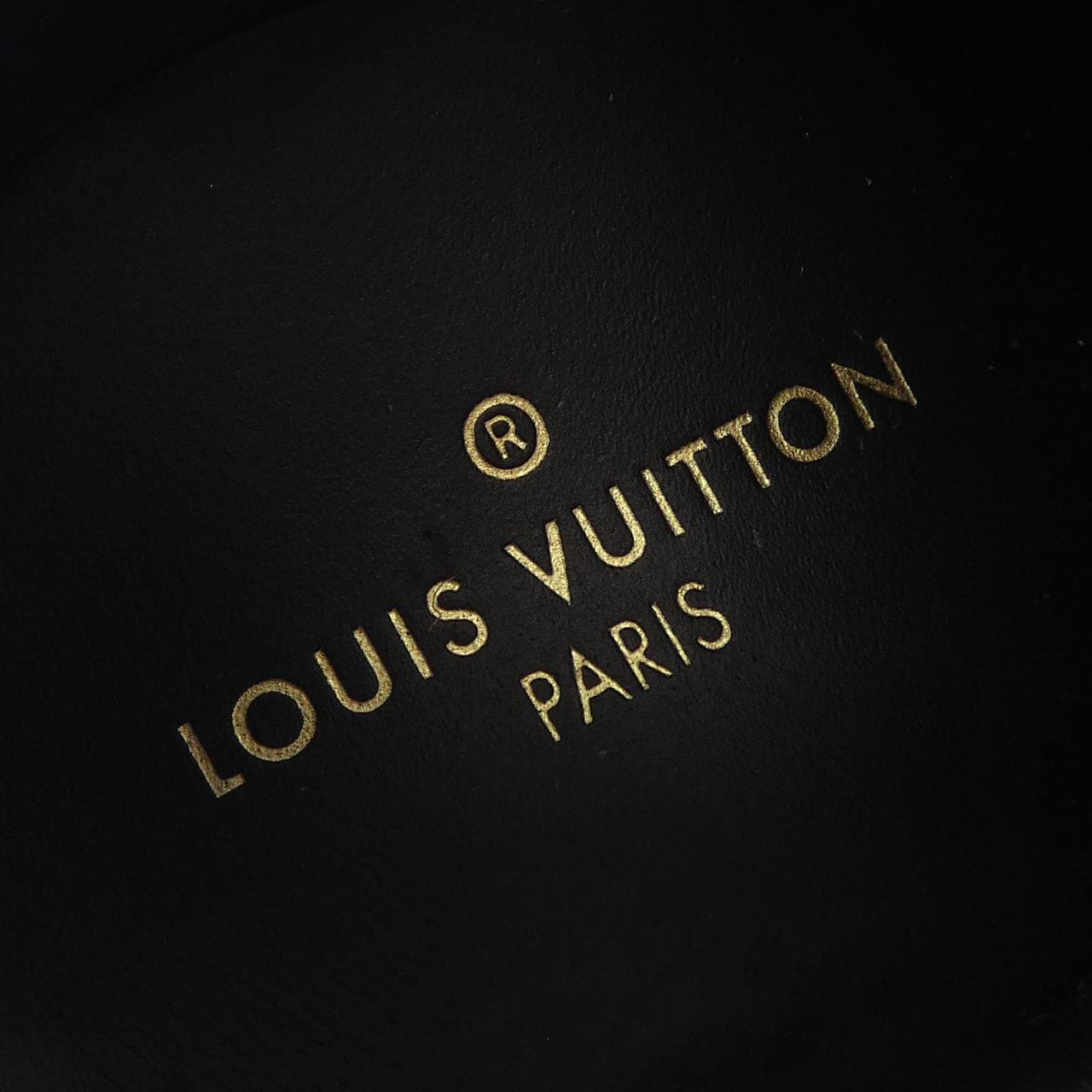 ルイヴィトン LOUIS VUITTON ランアウェイライン スニーカー
