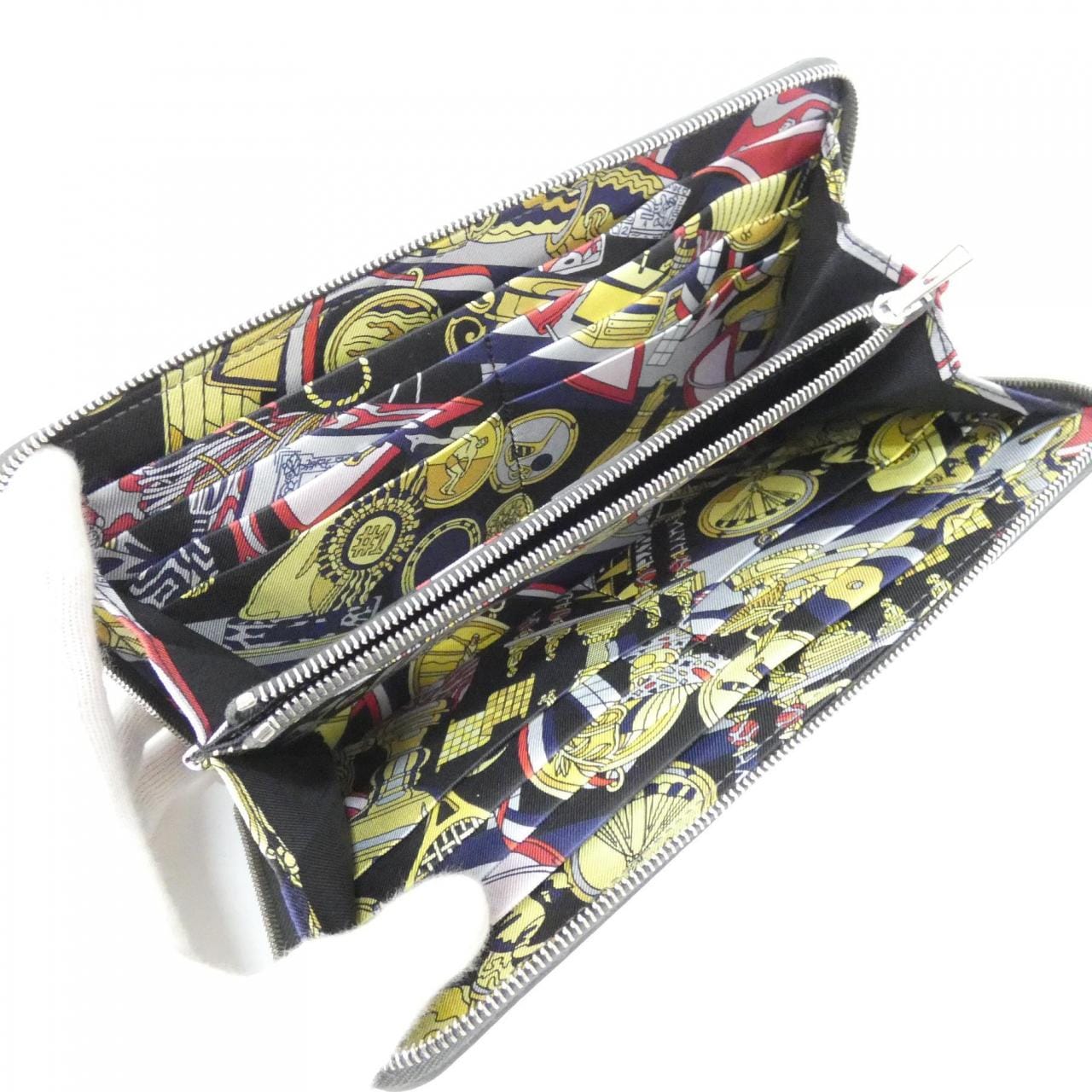 エルメス LES TROPHEES シルク イン クラシック 086365CK 財布