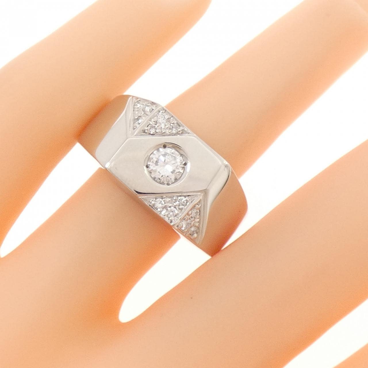 PT900 ダイヤモンド リング 0.284CT