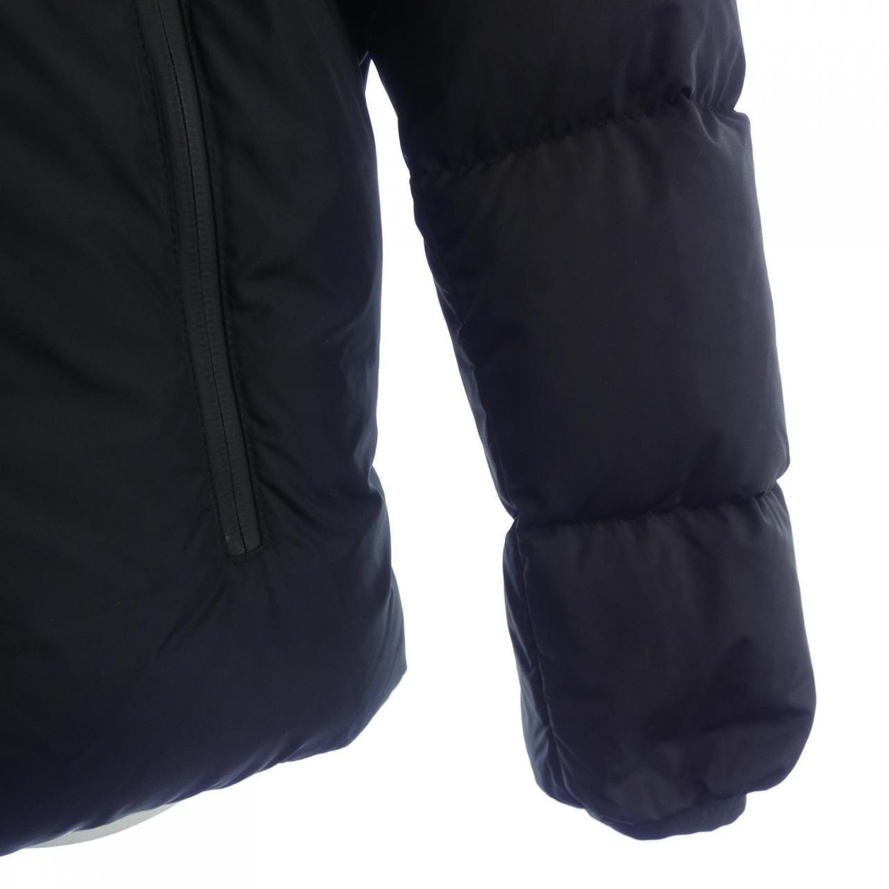 モンクレール MONCLER MONTCLA ダウンジャケット