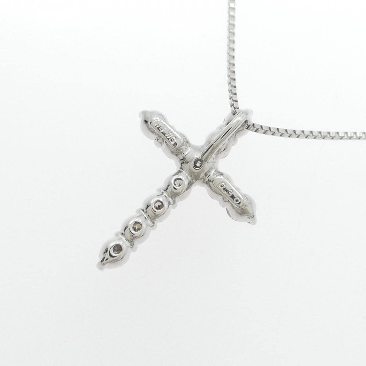 K18WG クロス ダイヤモンド ネックレス 0.30CT