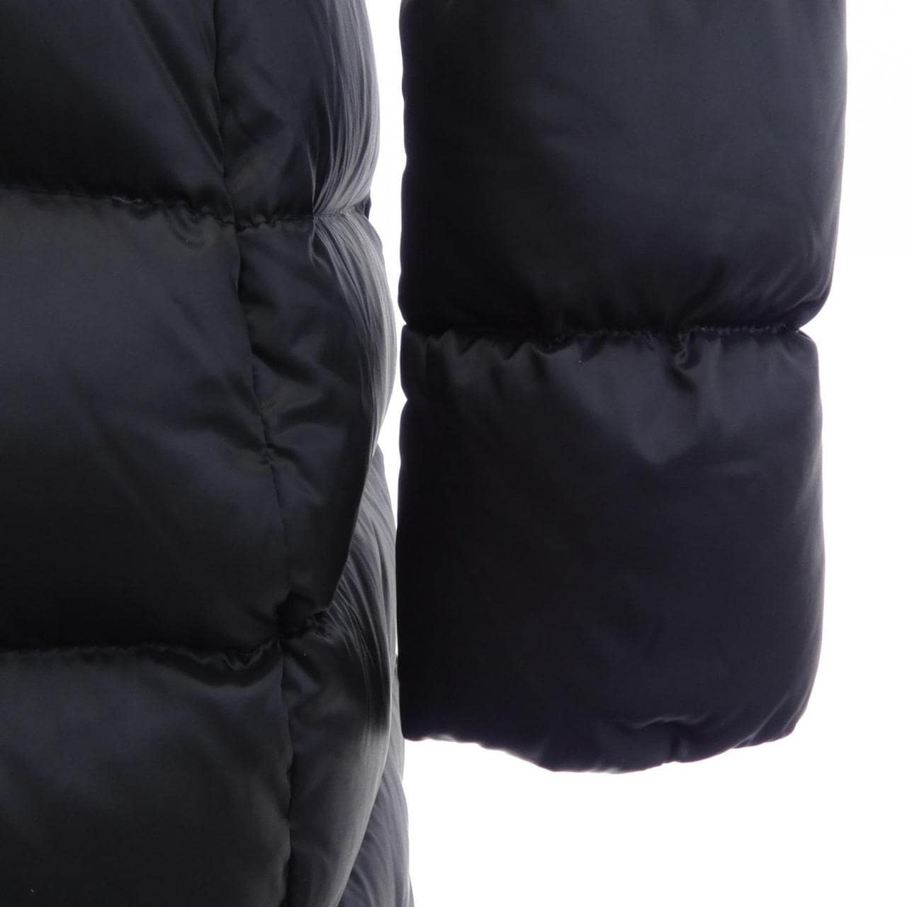モンクレール MONCLER TINUVIEL ダウンコート