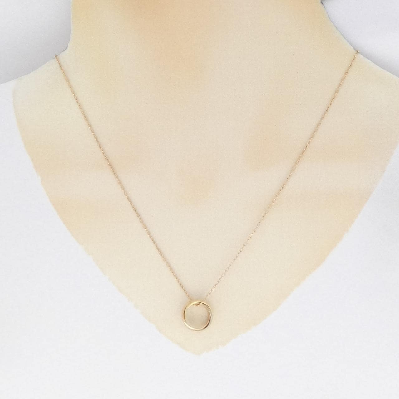 カルティエ トリニティ ネックレス