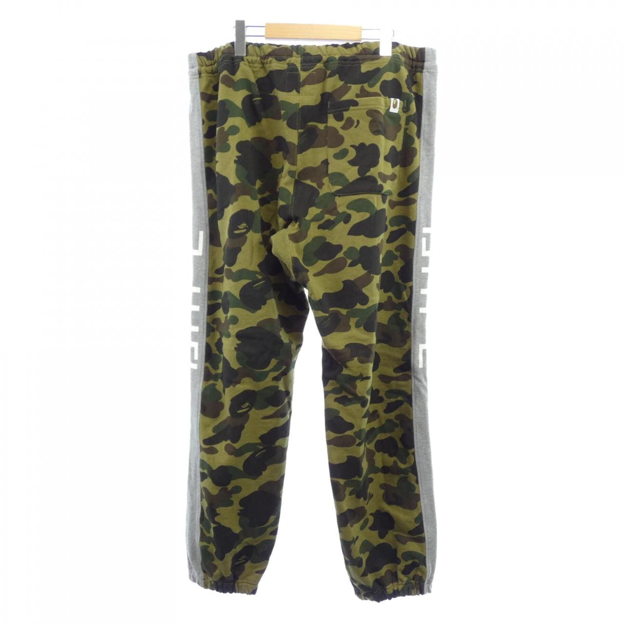 アベイシングエイプ A BATHING APE パンツ