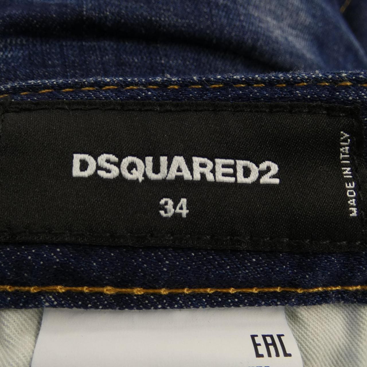 ディースクエアード DSQUARED2 ショートパンツ