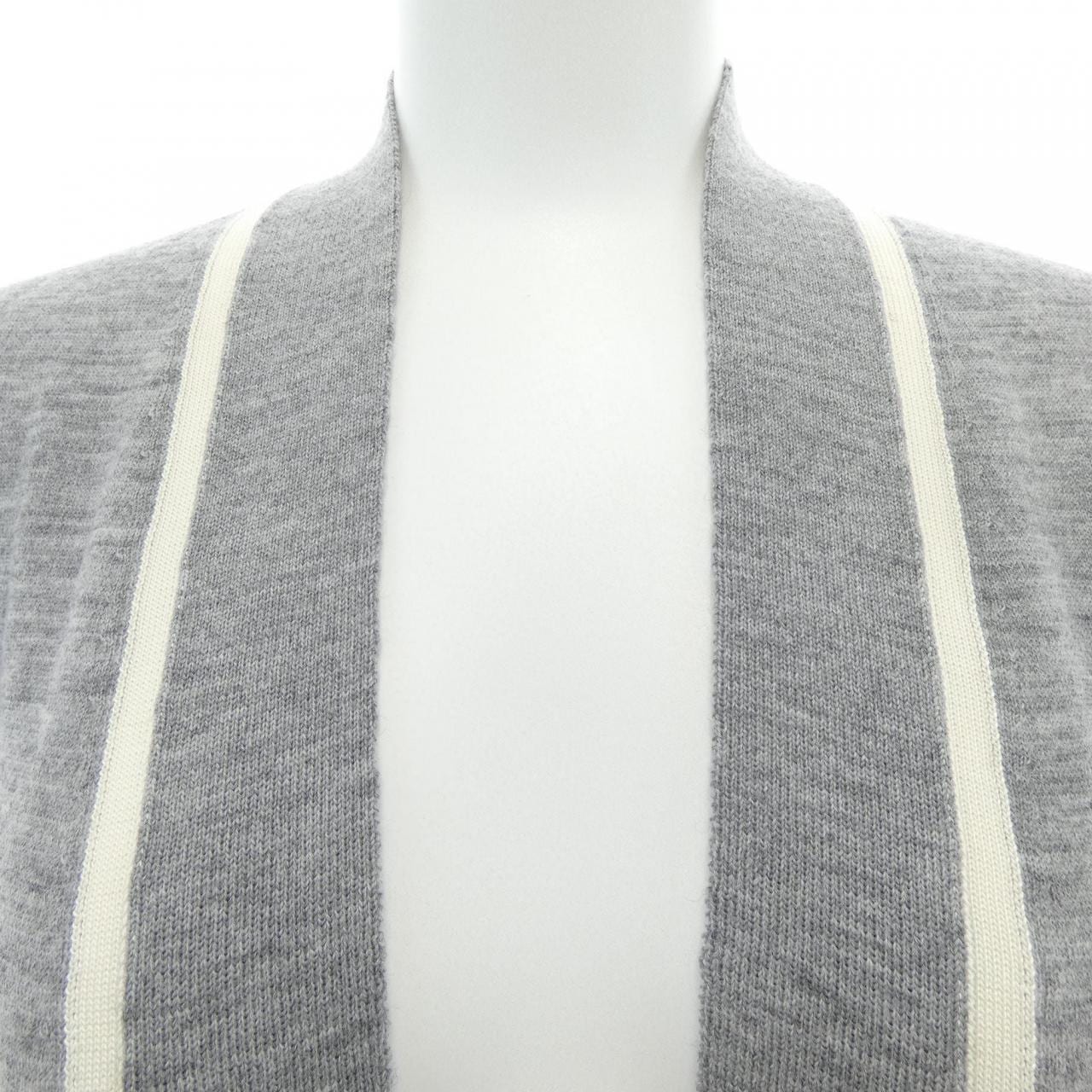 サルヴァトーレフェラガモ SALVATORE FERRAGAMO カーディガン