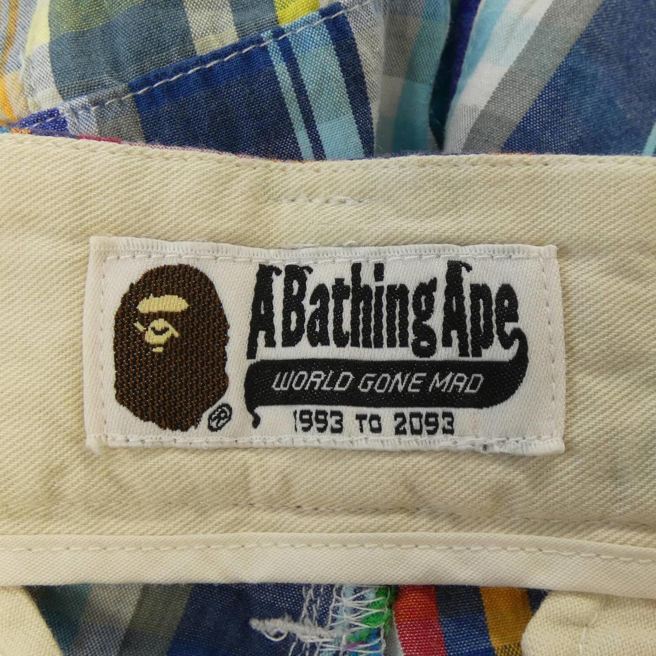アベイシングエイプ A BATHING APE ショートパンツ