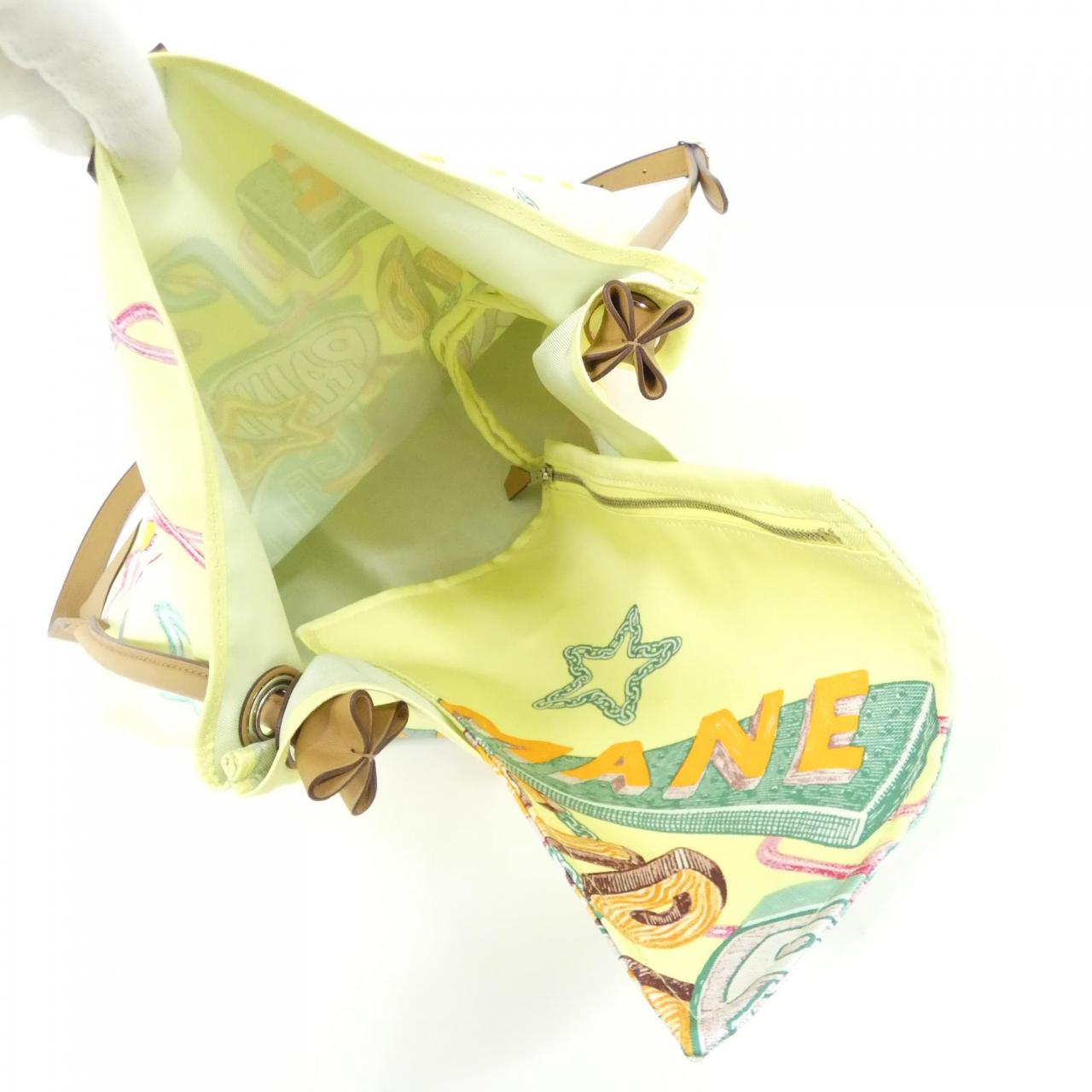 エルメス CHEVALSCOPE NEON シルキーシティ PM 084535CK ショルダーバッグ