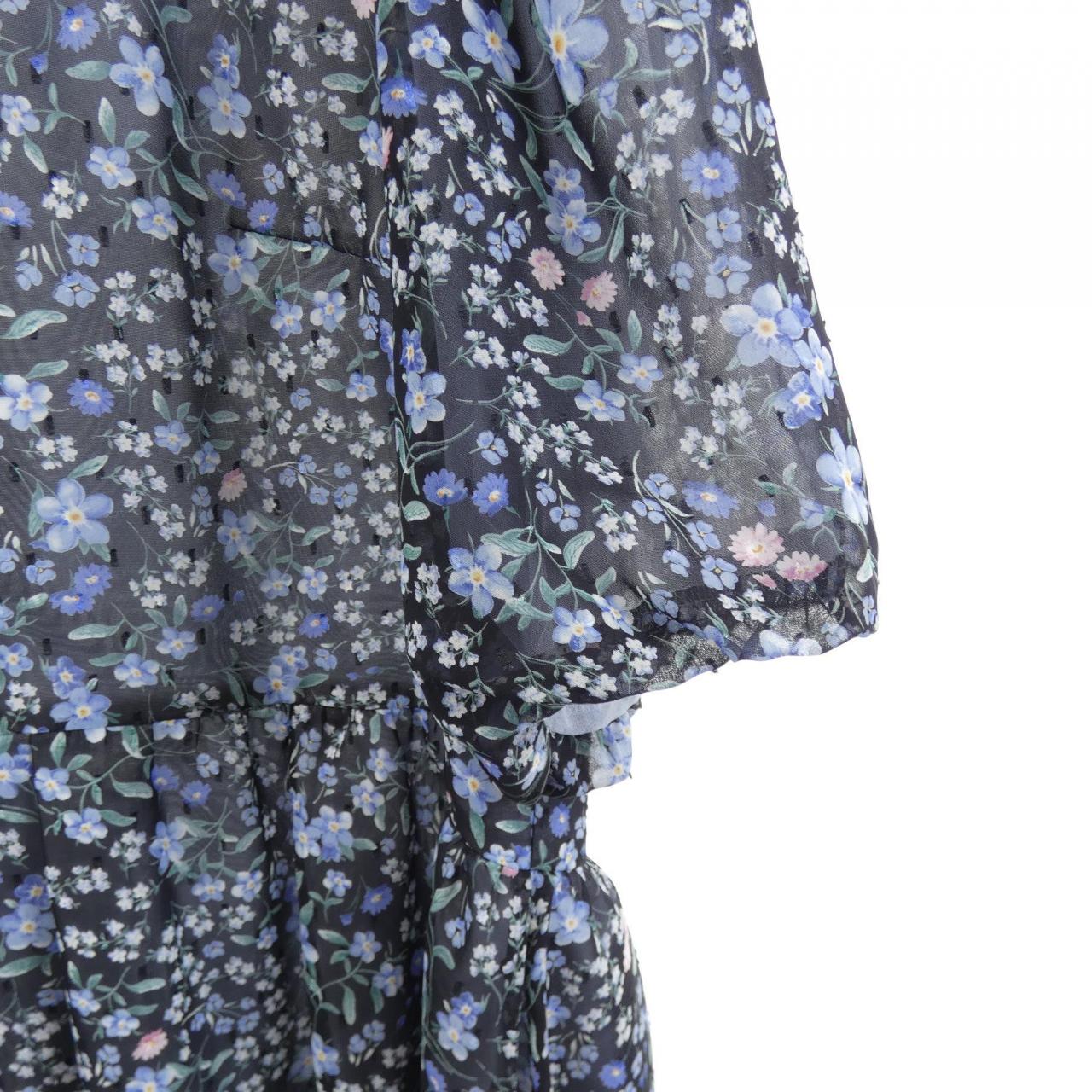 トゥービーシック TO BE CHIC トップス