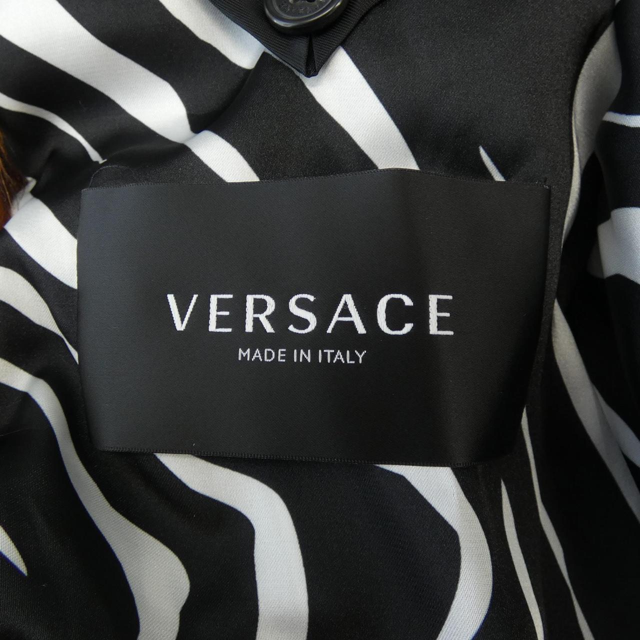 ヴェルサーチェ VERSACE A87741 コート