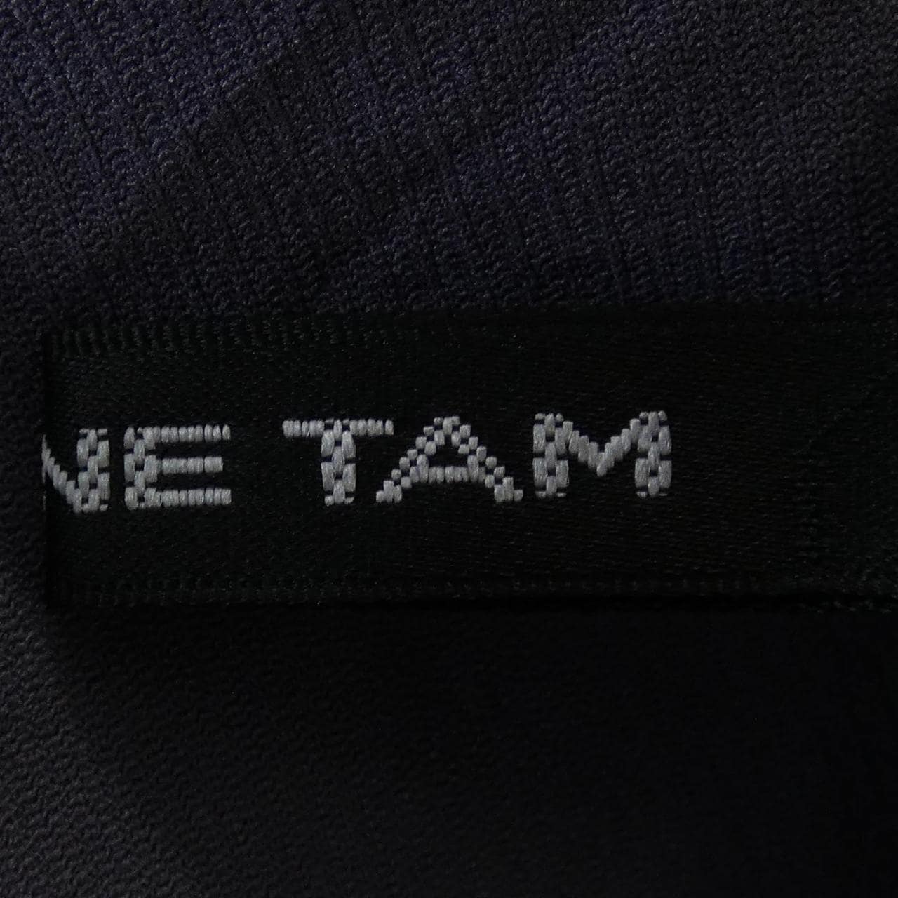 ヴィヴィアンタム VIVIENNE TAM トップス