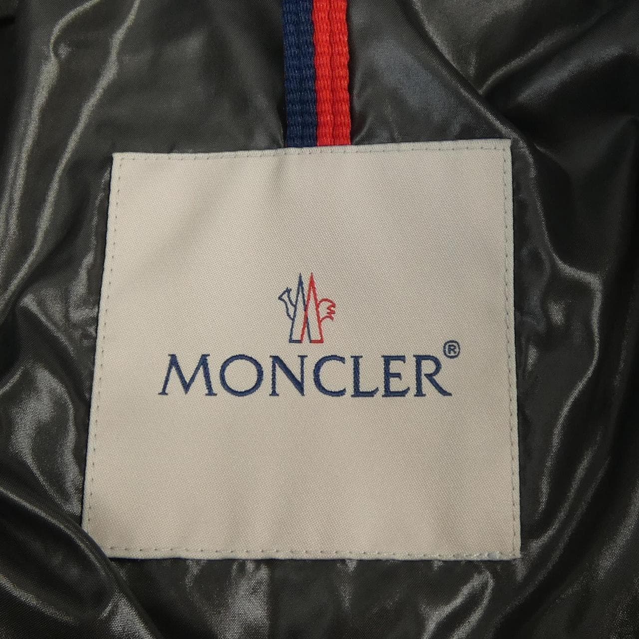 モンクレール MONCLER ダウンジャケット