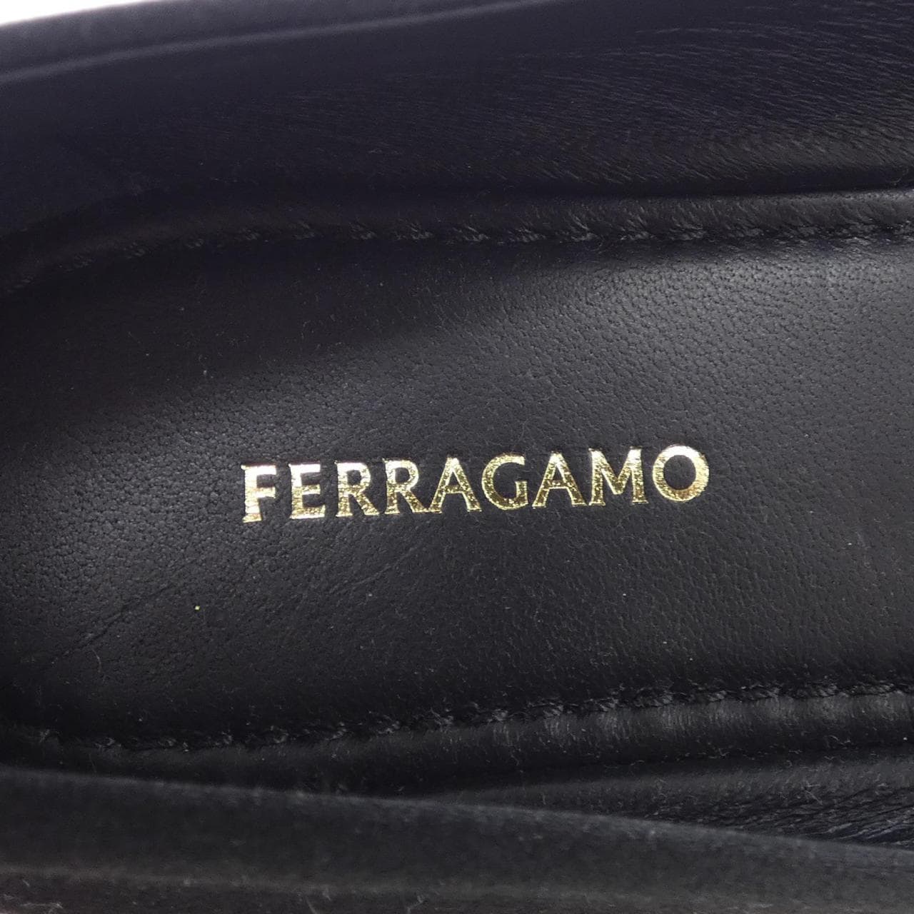 フェラガモ FERRAGAMO フラットシューズ