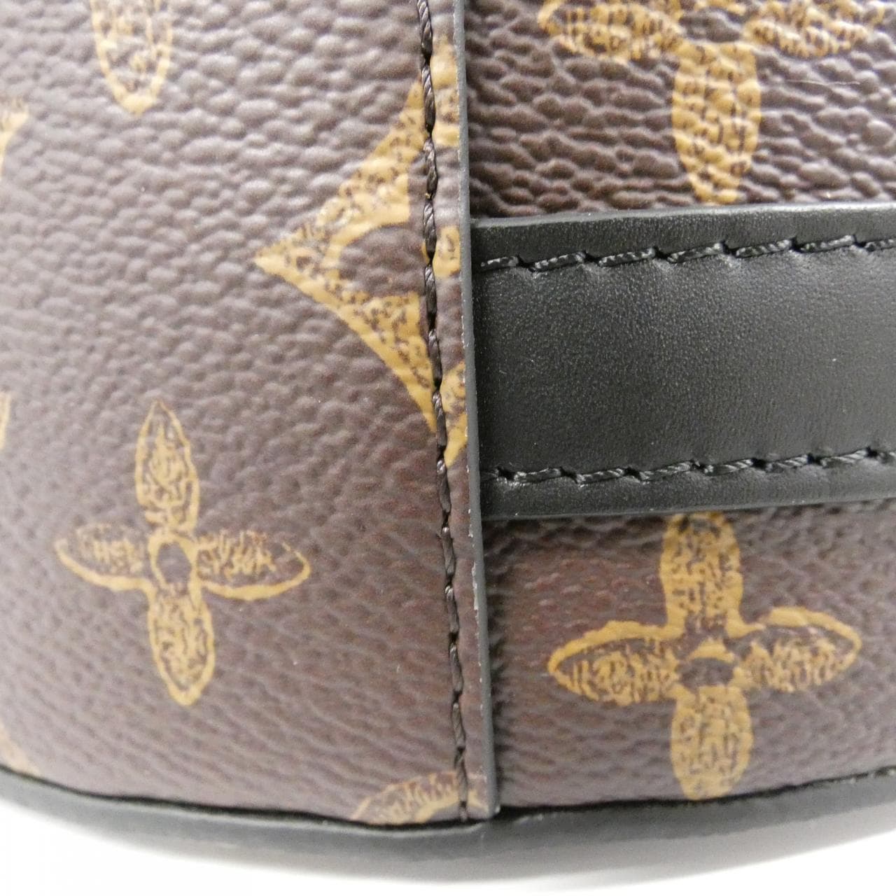 LOUIS VUITTON Monogram (N°7) 輪箱 M59706 肩背包