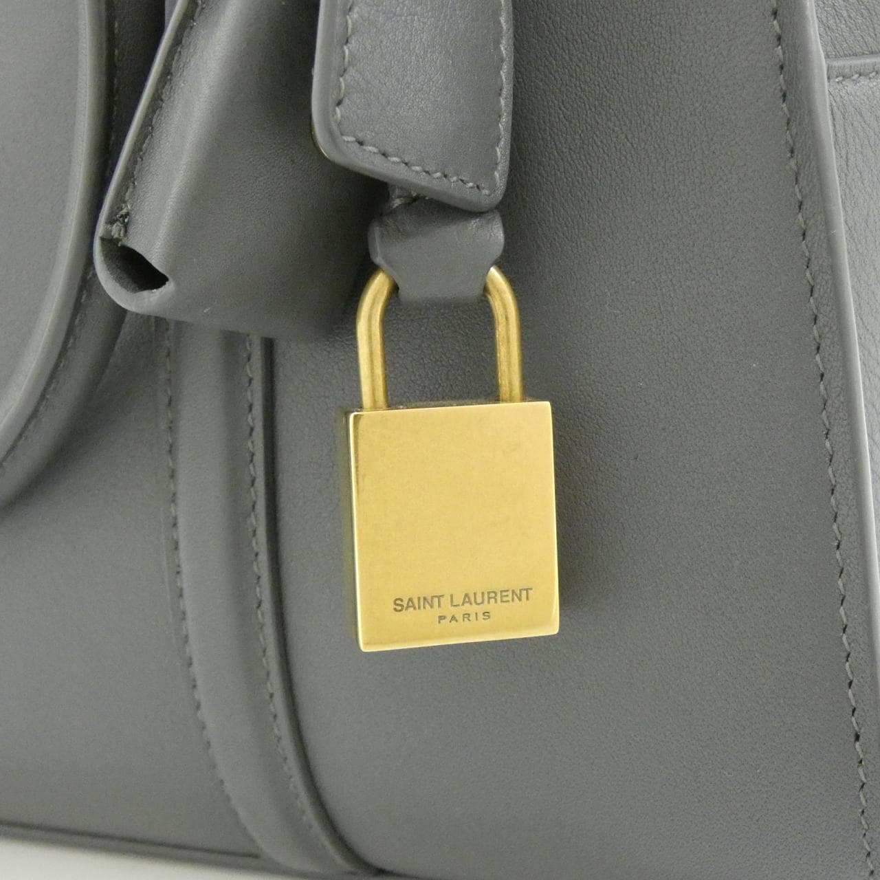 サンローラン 655008 16R0W バッグ