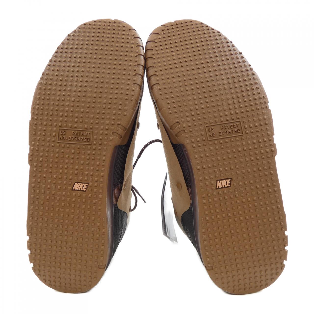 ナイキ NIKE スニーカー