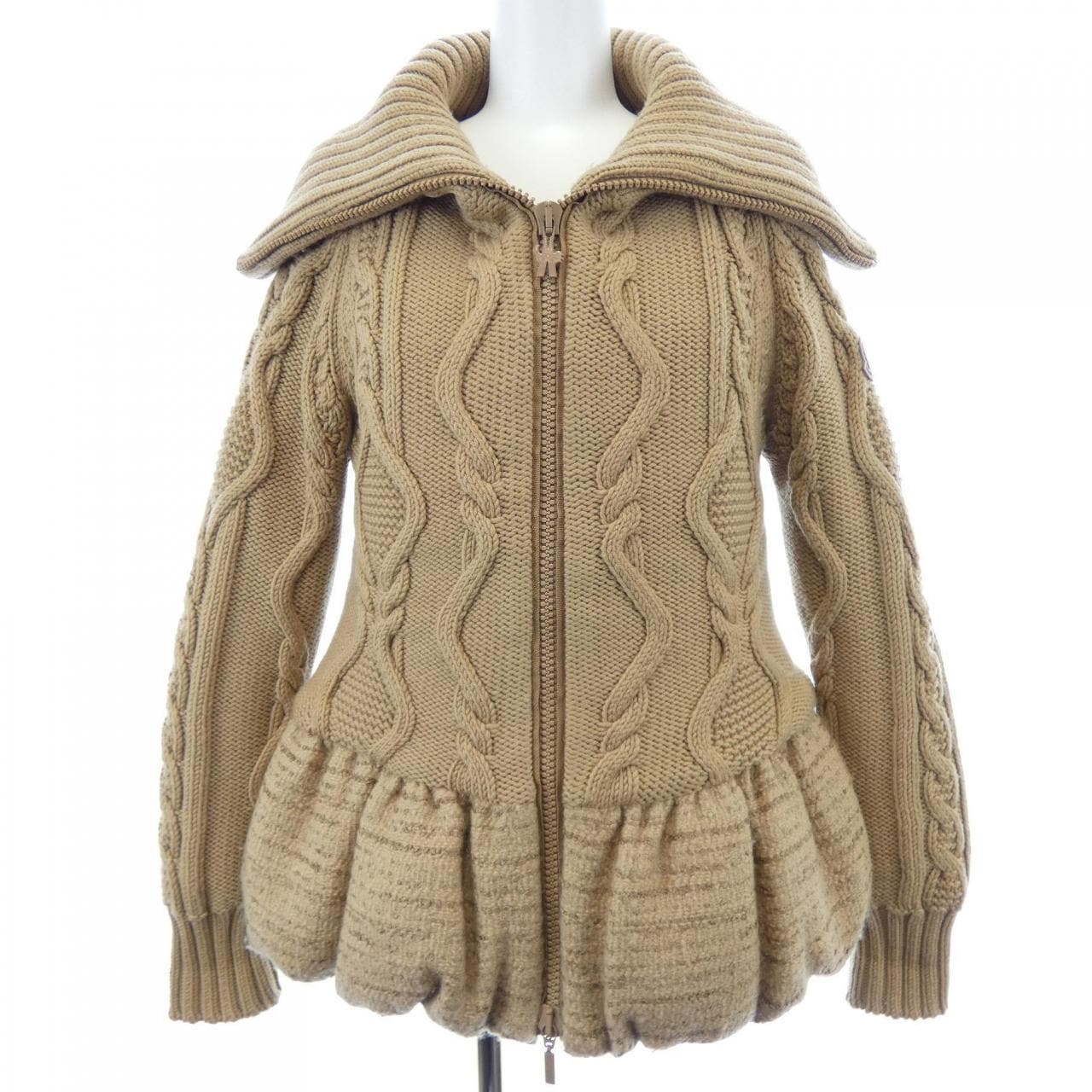 モンクレールガムルージュ MONCLER GAMMEROUGE 13072 SATURNE ダウンジャケット