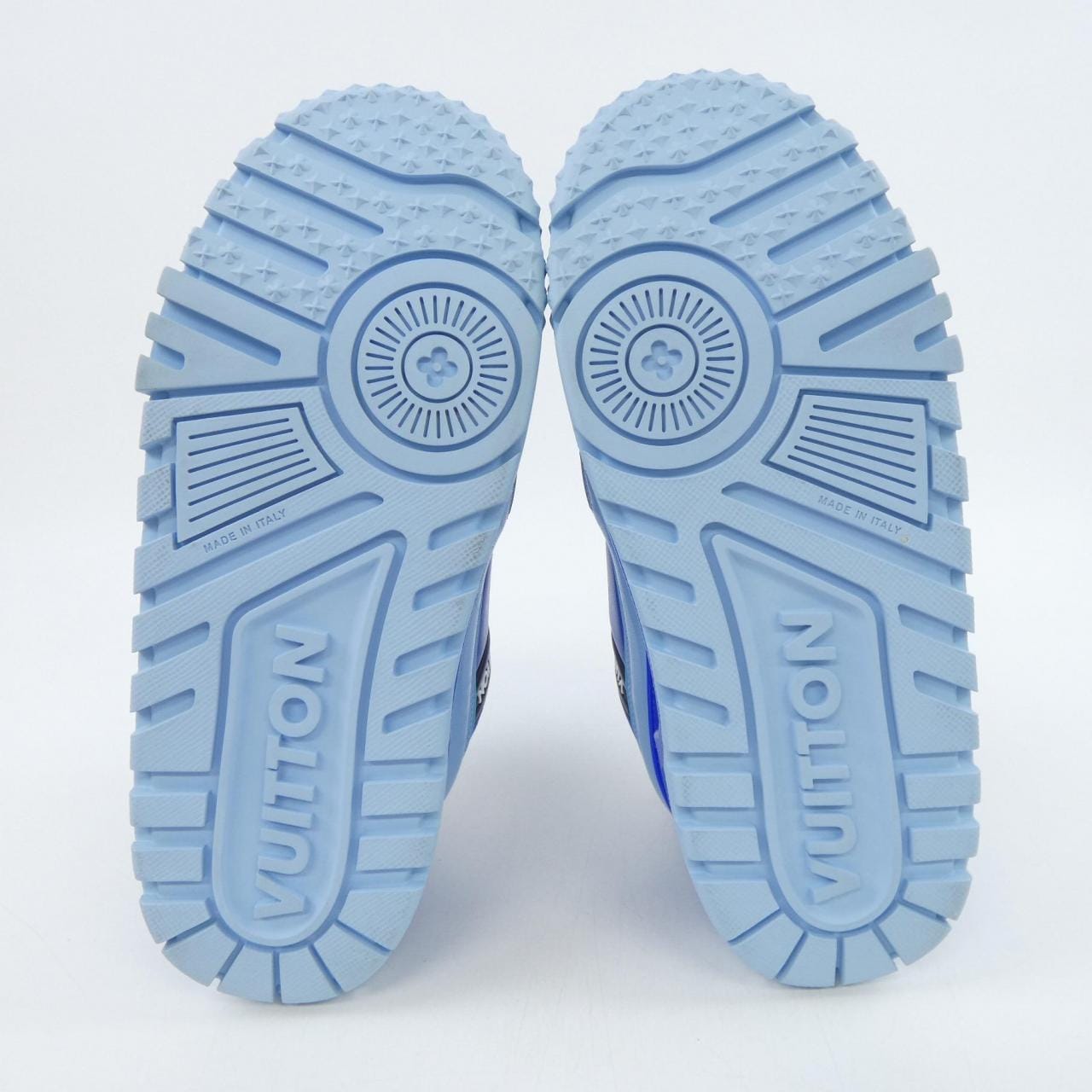 ルイヴィトン LOUIS VUITTON LVトレイナーマキシ スニーカー