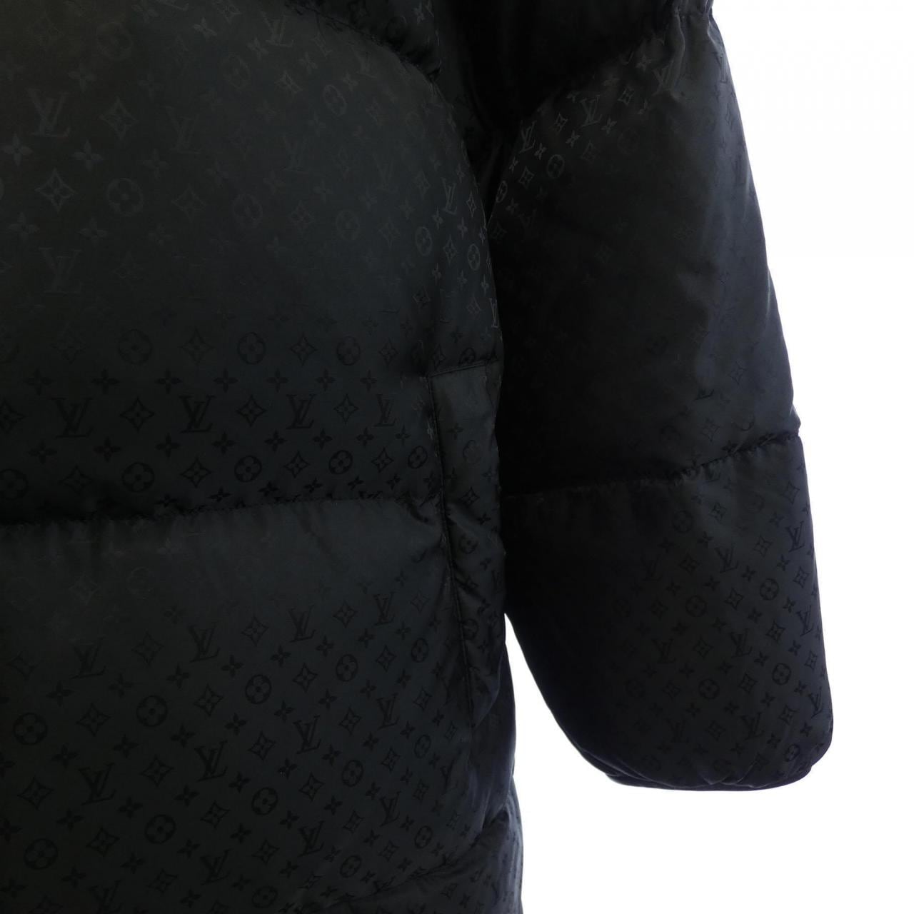 ルイヴィトン LOUIS VUITTON モノグラムスラップスリーブオーバーサイズ FJOW09VUM ダウンコート