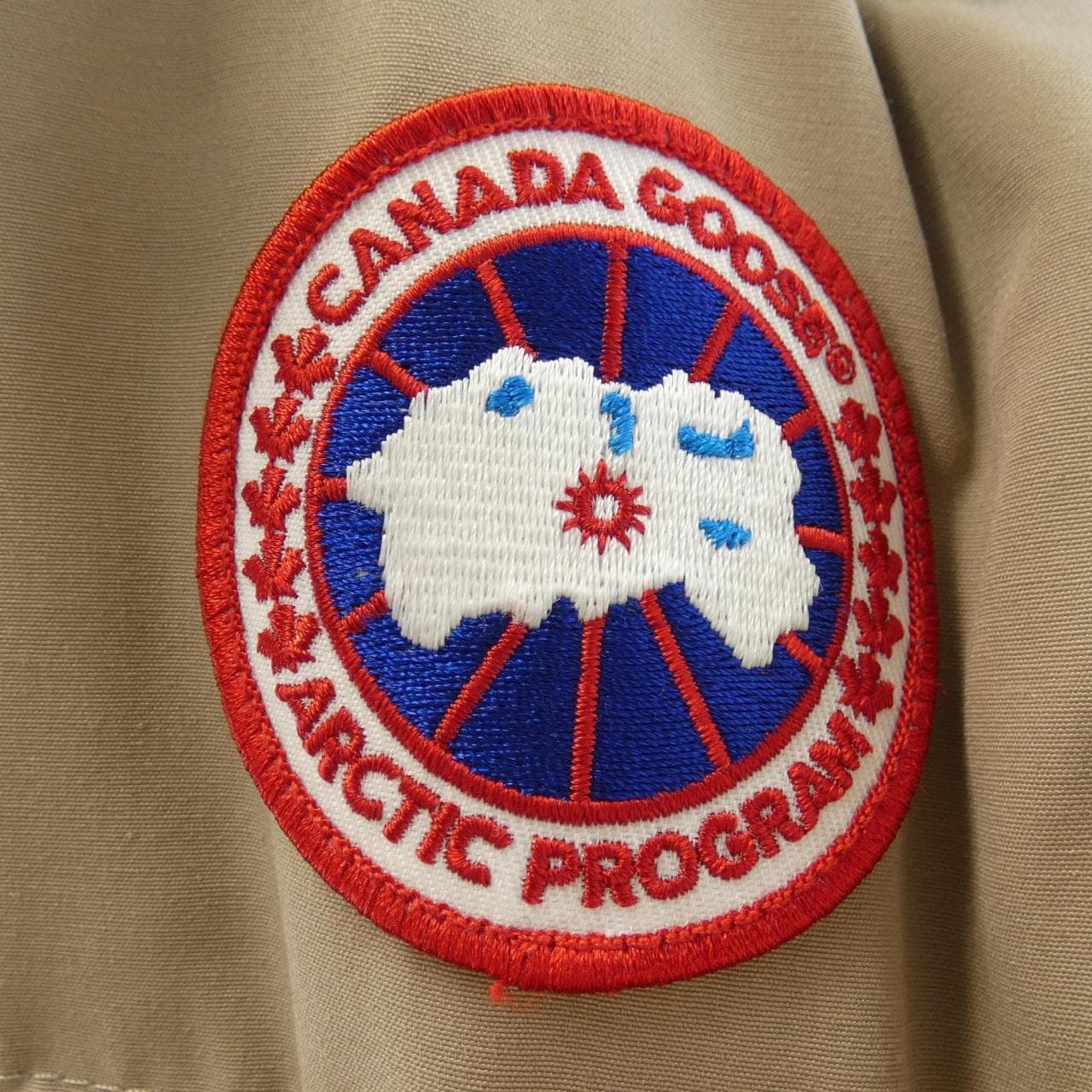 カナダグース CANADA GOOSE ダウンジャケット