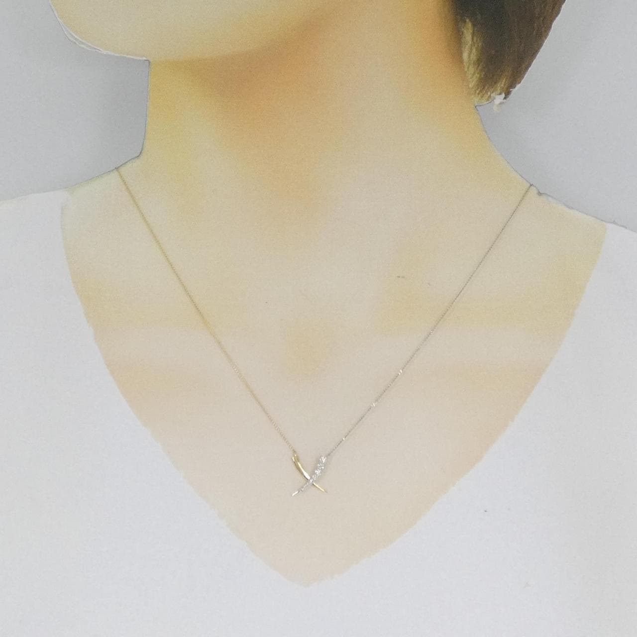 [BRAND NEW] K18YG/PT Diamond necklace 0.10CT