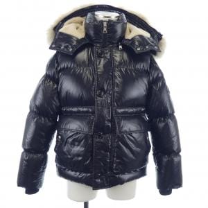 モンクレール MONCLER ダウンジャケット