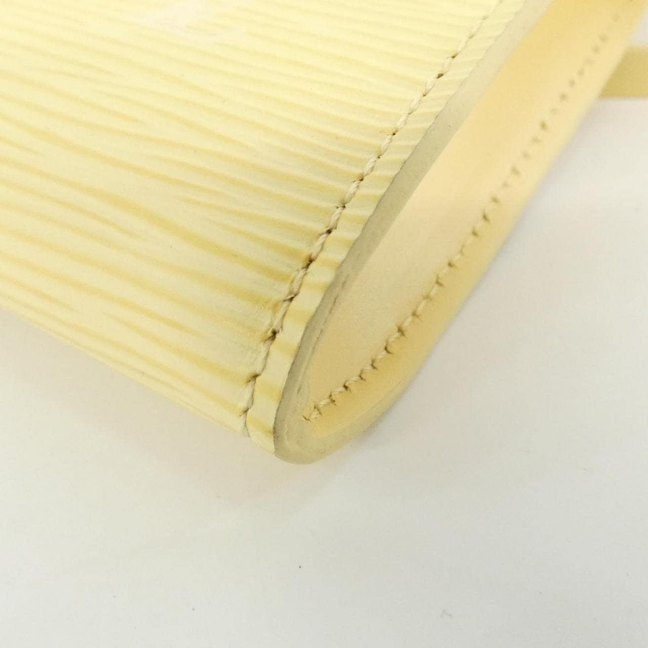 ルイヴィトン エピ ポシェット アクセソワール 24cm M5294A アクセサリーポーチ