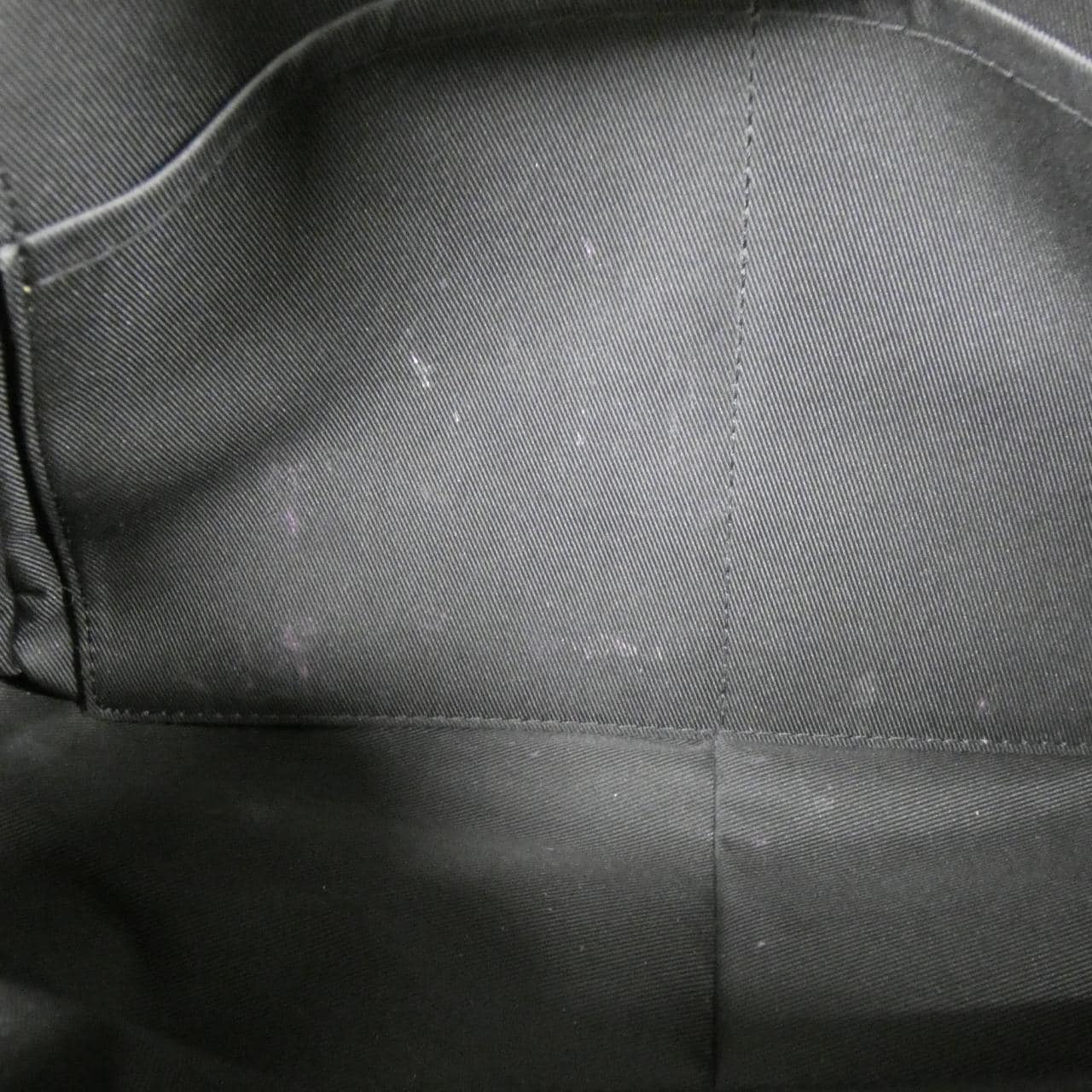 ルイヴィトン タイガ ラマ ディスカバリー バックパック M30230 リュックサック