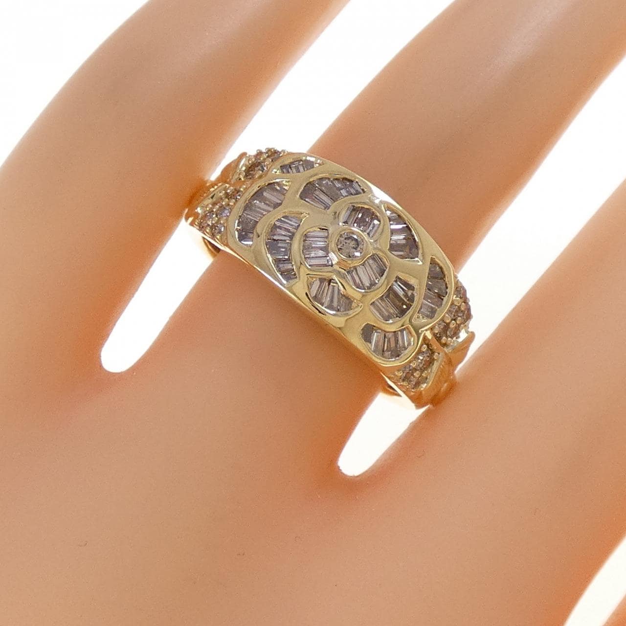 ジーエスティービー ダイヤモンド リング 0.80CT