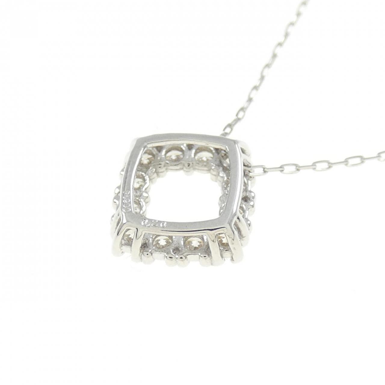 [BRAND NEW] PT Diamond Necklace 0.20CT