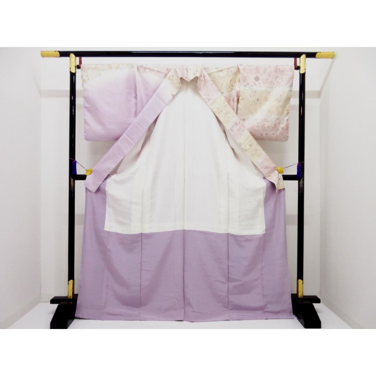 紬【縞大島紬】　刺繍加工ボカシ染