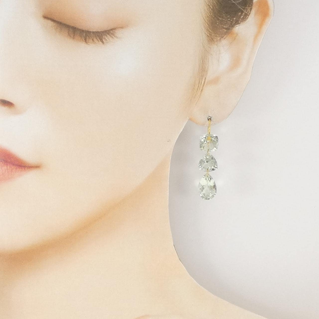 マリエレーヌ･ドゥ･タイヤック クオーツ ピアス