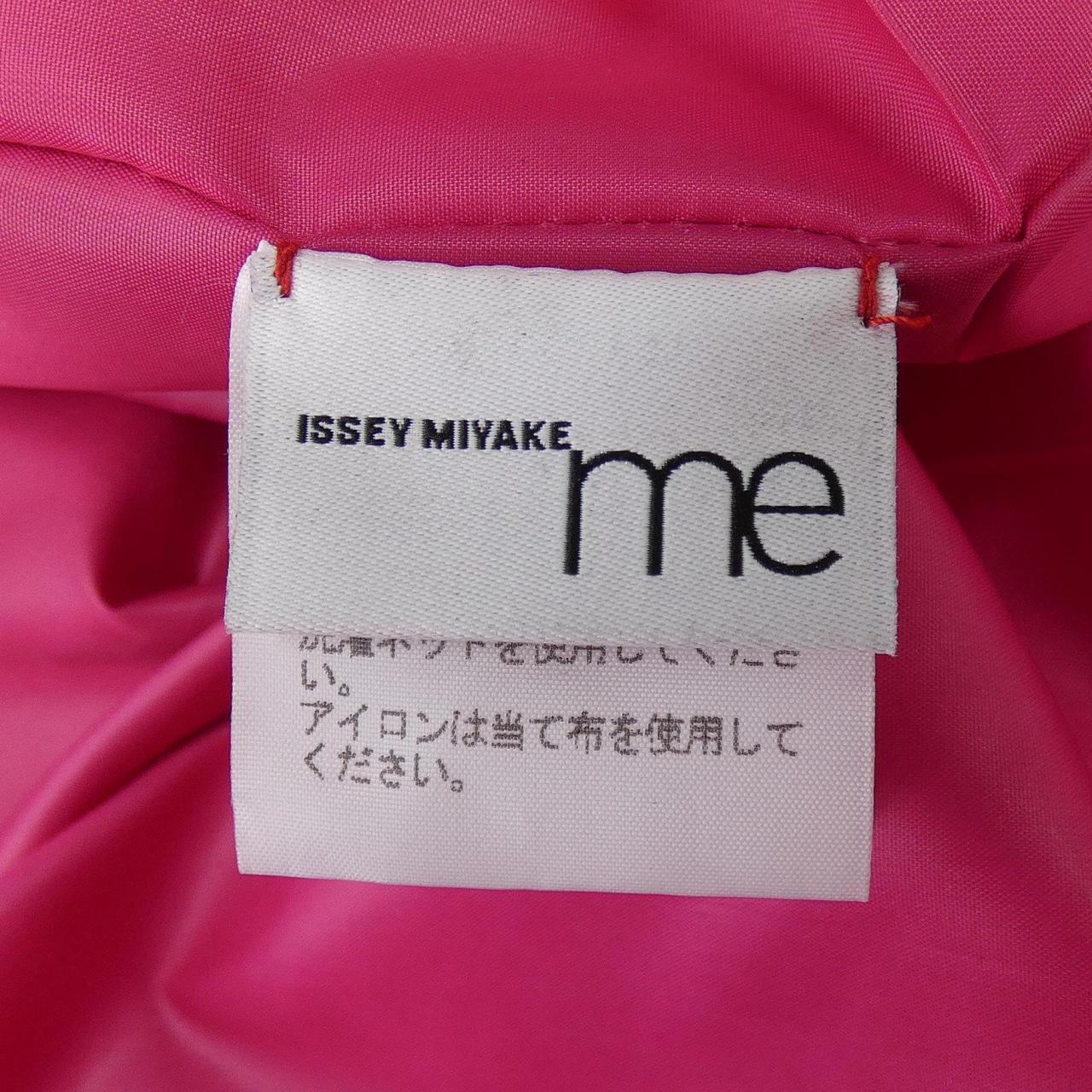 ミーイッセイミヤケ me ISSEY MIYAKE MI93FA861 ポンチョ