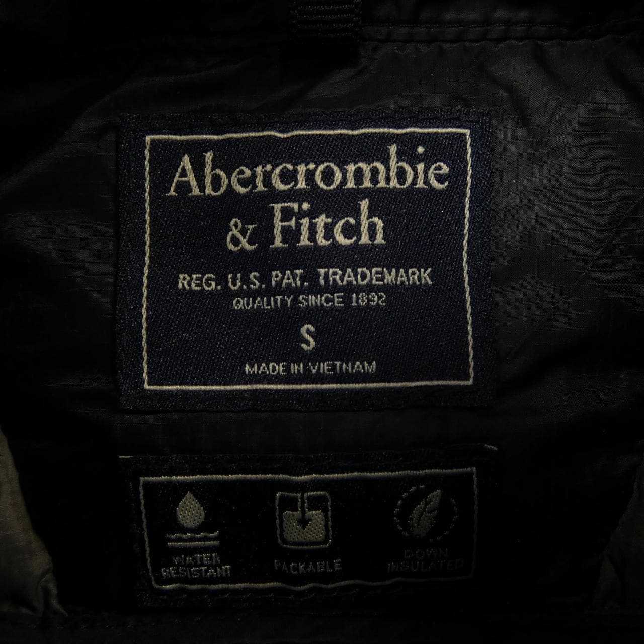 アバクロンビーアンドフィッチ ABERCROMBIE&FITCH ダウンジャケット