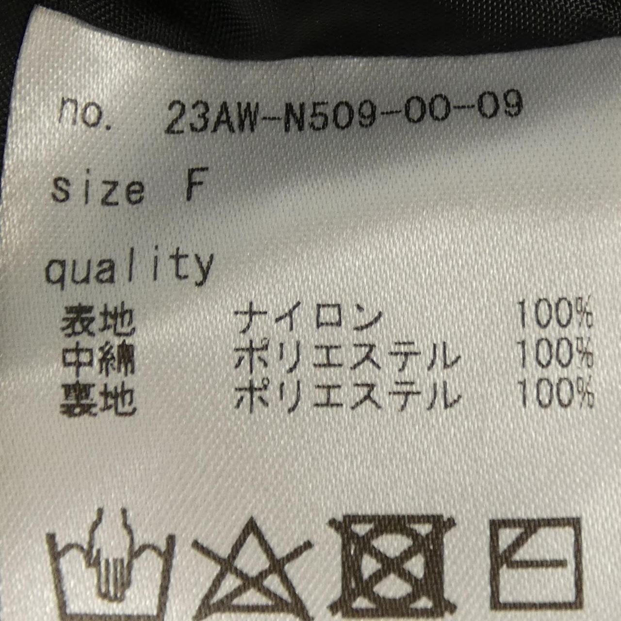 NOMADIS トップス