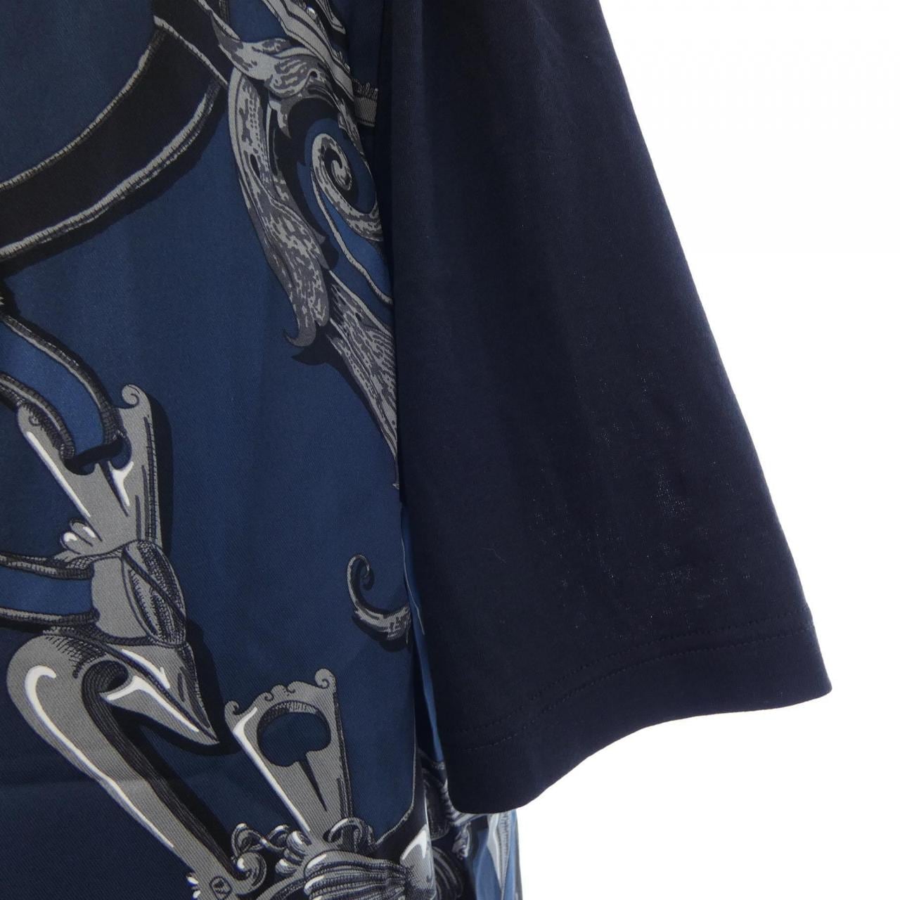 エルメス HERMES Tシャツ