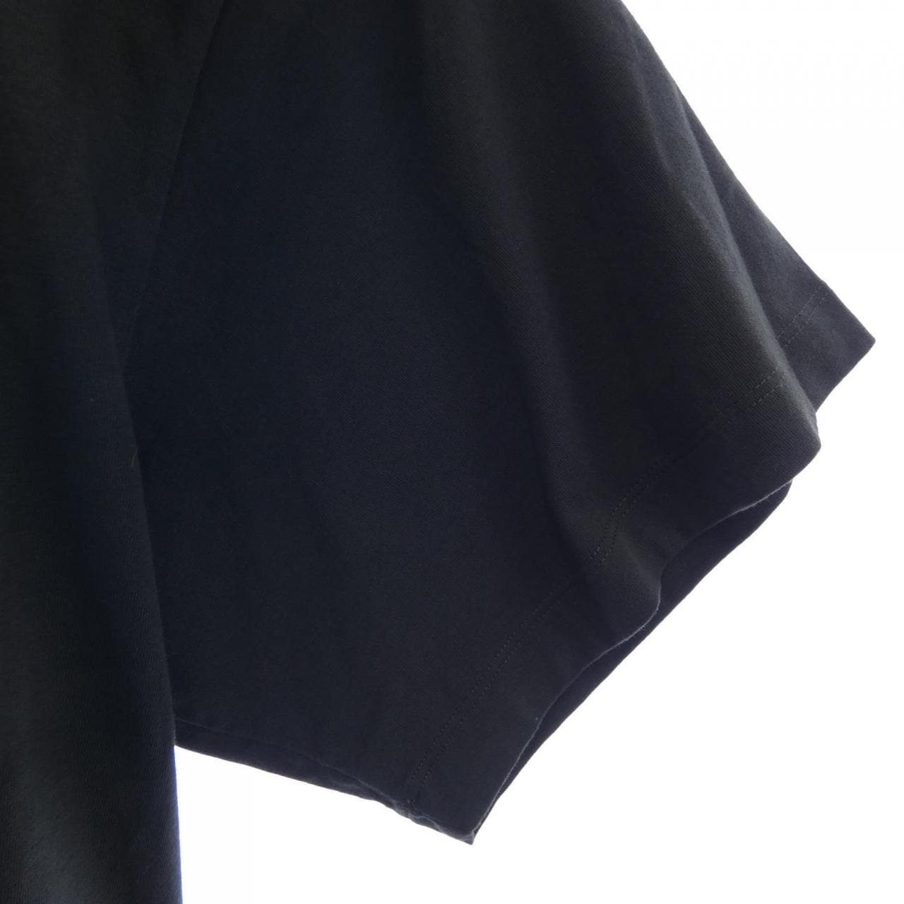 エムエムシックス MM6 SH0GC0041 S24311 Tシャツ