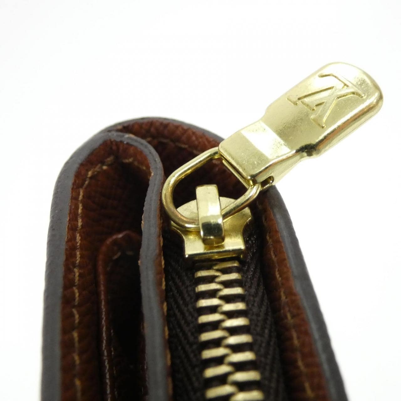 ルイヴィトン モノグラム コンパクト ジップ M61667 財布