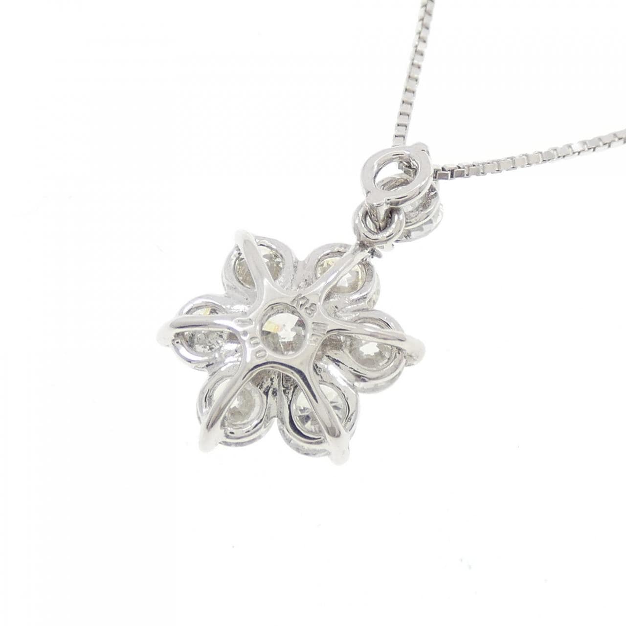 K18WG フラワー ダイヤモンド ネックレス 1.00CT